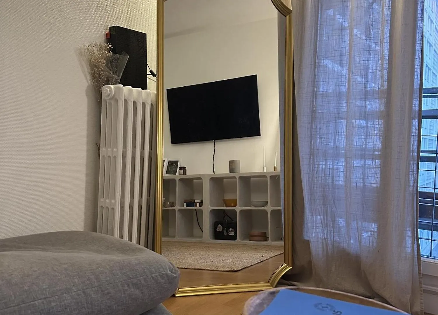 Spacieux Studio De Charme Ideal Pour Les Couples Ou Les Familles Parijs Appartement