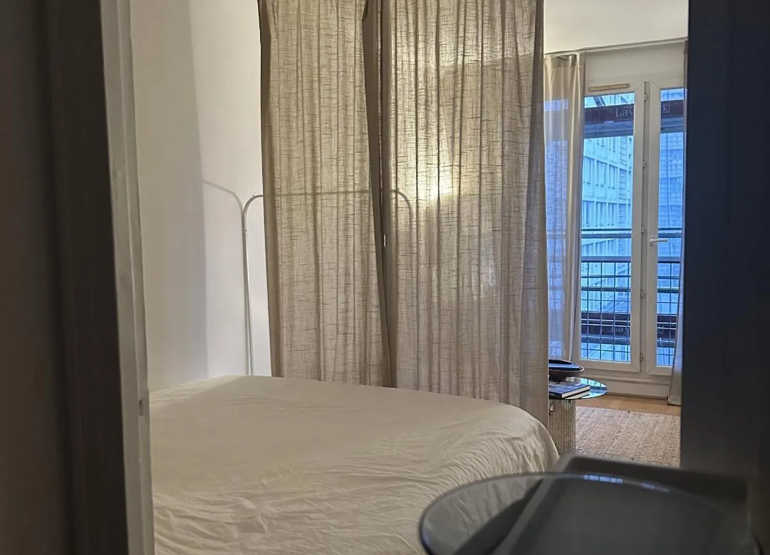 Spacieux Studio De Charme Ideal Pour Les Couples Ou Les Familles París Apartamento
